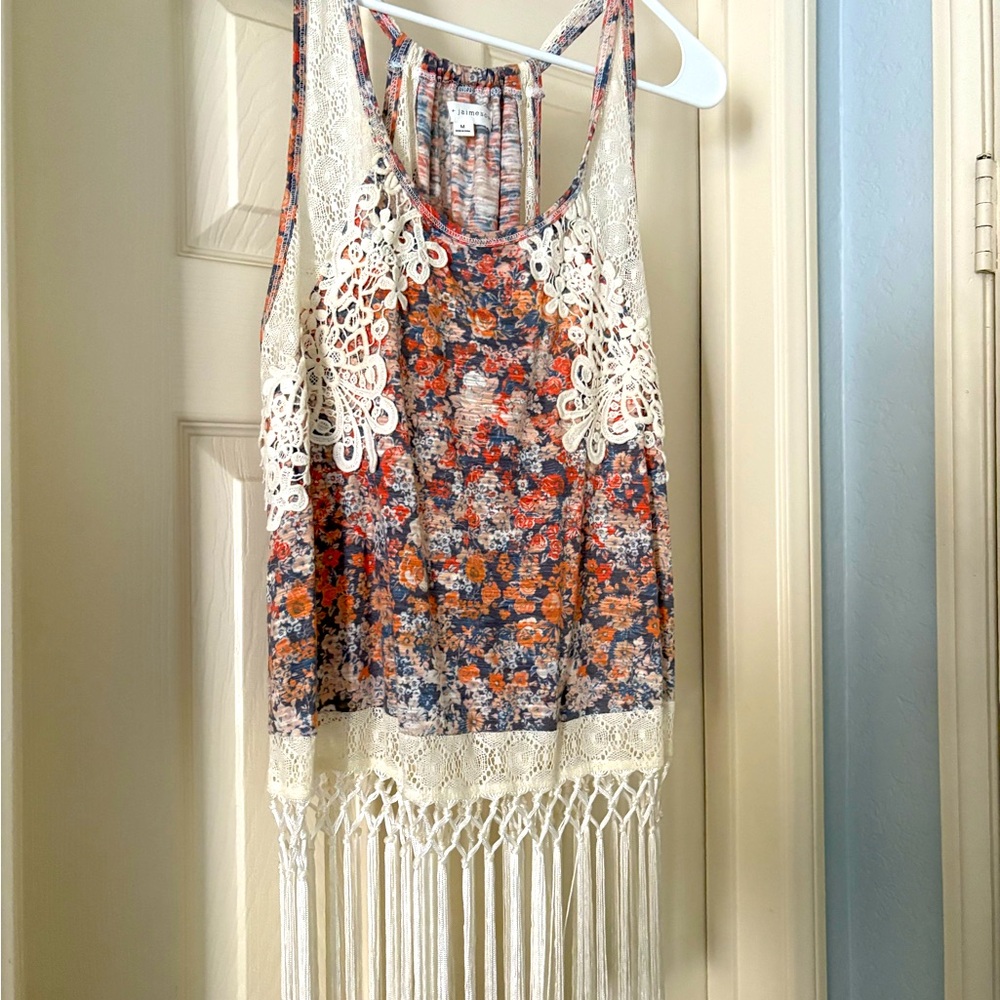 Delicate Flower Lace Tank Top